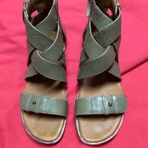 Gentle Souls Blessie Le